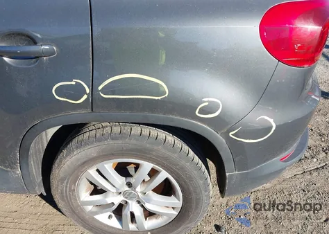 2012 Volkswagen Tiguan S z USA, uszkodzony, nr VIN WVGAV7AXXCW098459